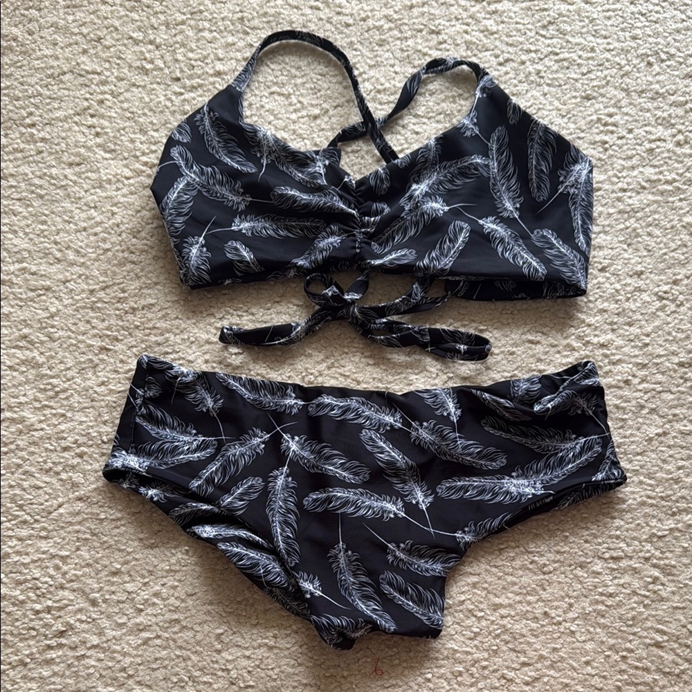 Fused Hawaii Black and White Feather Print Bikini